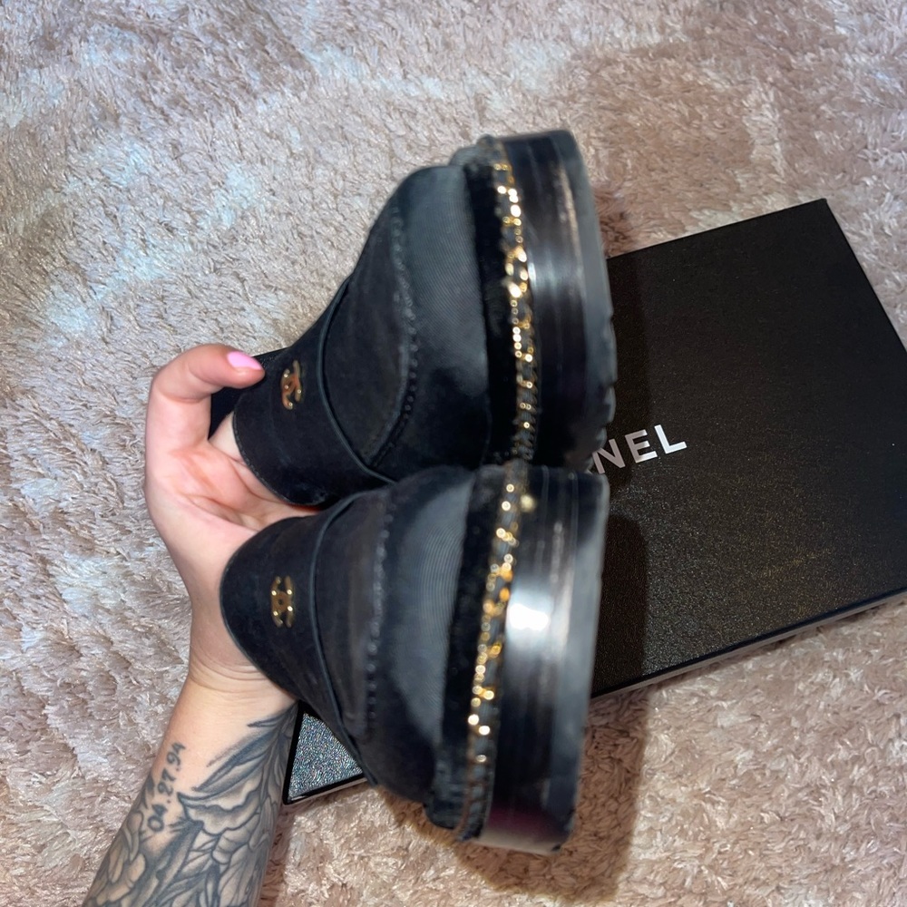Beautiful Chanel loafers - Picture 5 of 10